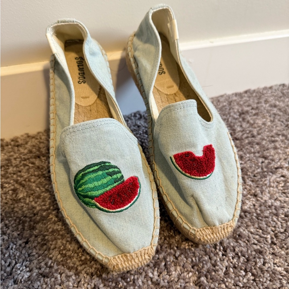 Anthropologie SOLUDOS Blue Chambray Watermelon Embroidered Espadrilles Size 6